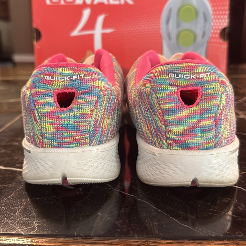 OG Sketchers “go walk 4” pink multicolored sneakers - Picture 4 of 8